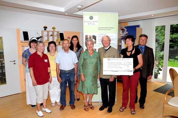 Bilderausstellung „Buch am Erlbach – Land und Leute früher“ im Seniorenzentrum finanziert