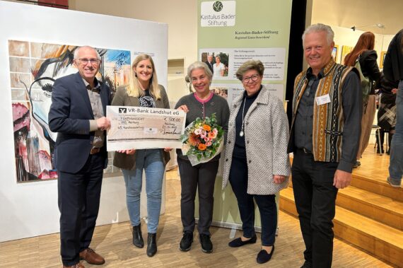 Kastulus-Bader-Stiftung unterstützt Kunstausstellung