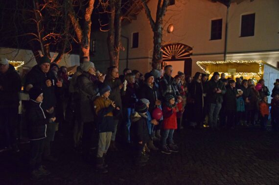 Erster Benefizabend mit Versteigerung für die Kastulus-Bader-Stiftung war ein voller Erfolg